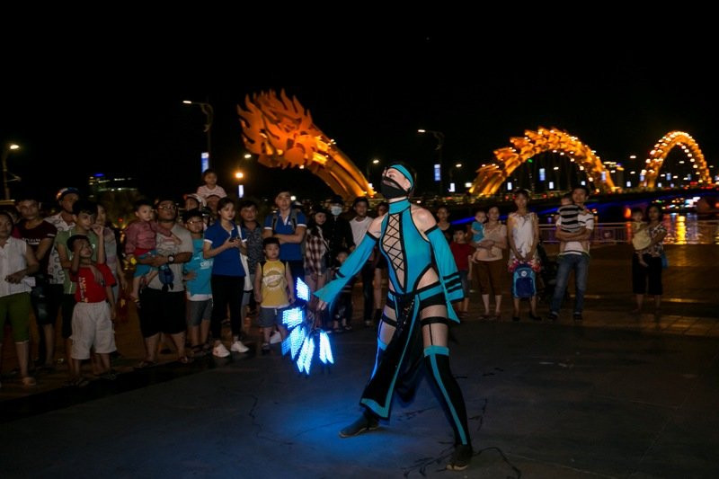 le hoi duong pho diff 3