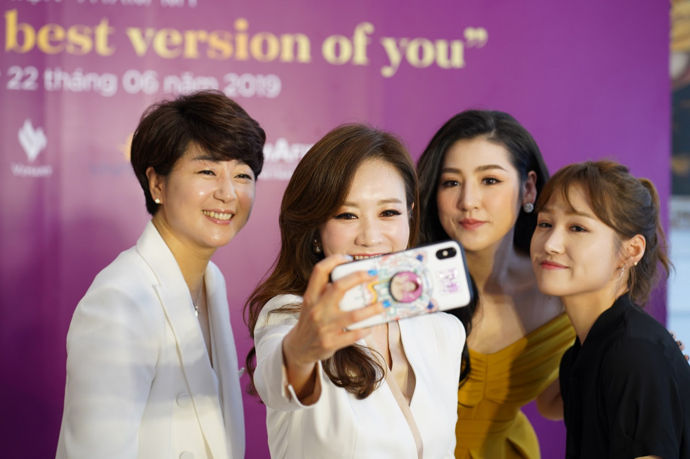 A hau Duong Tu Anh 2