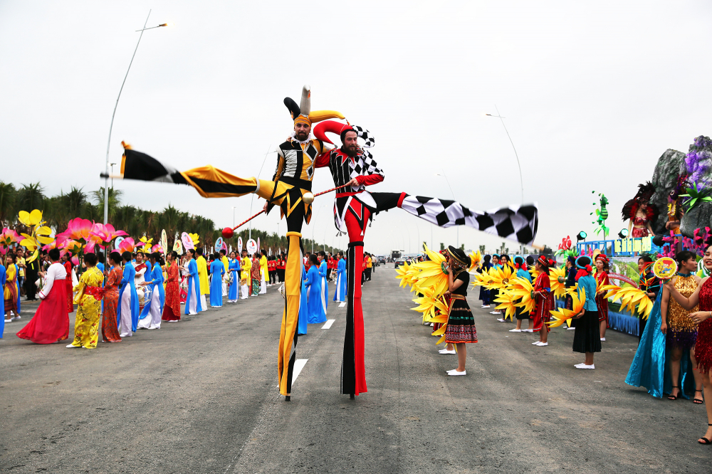 carnaval ha long 3