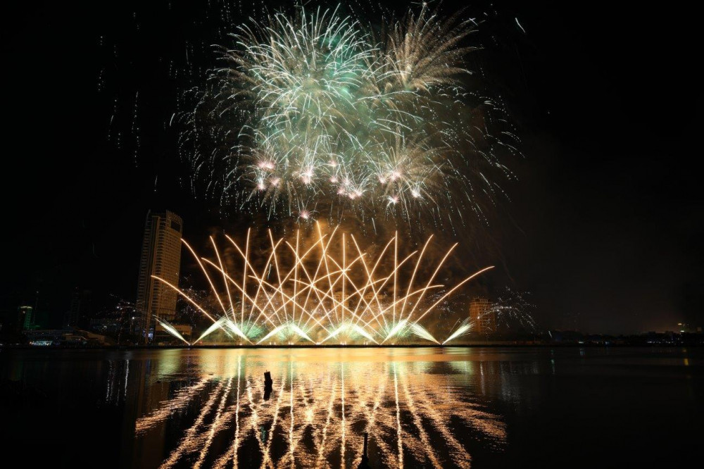 phao hoa chung ket 4