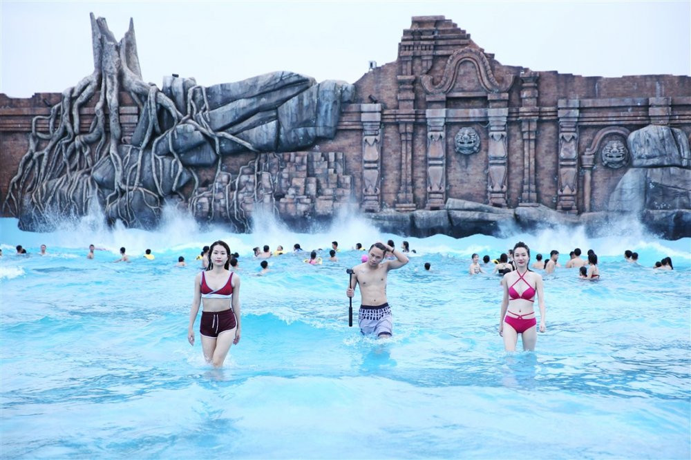 Typhoon Water Park