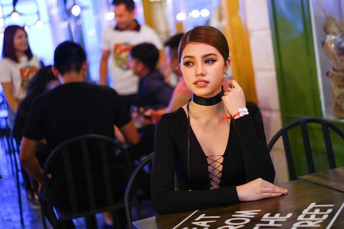 jolie nguyen 4
