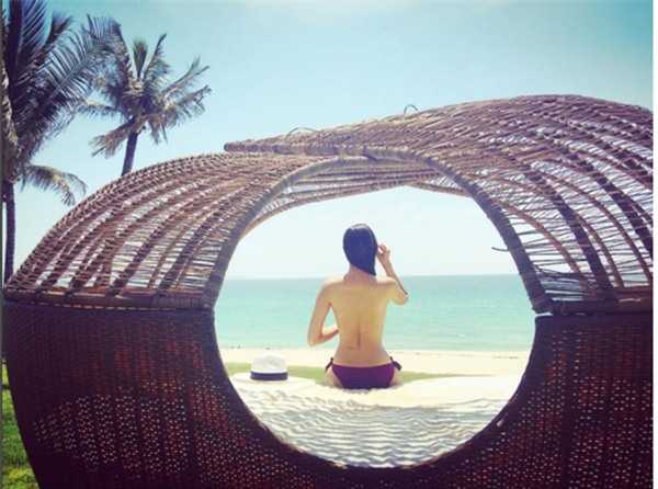 khong-so-bi-tuyt-coi-sao-viet-dua-nhau-ban-nude-khoe-than_2