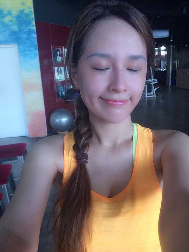 Mai Phuong Thuy 13