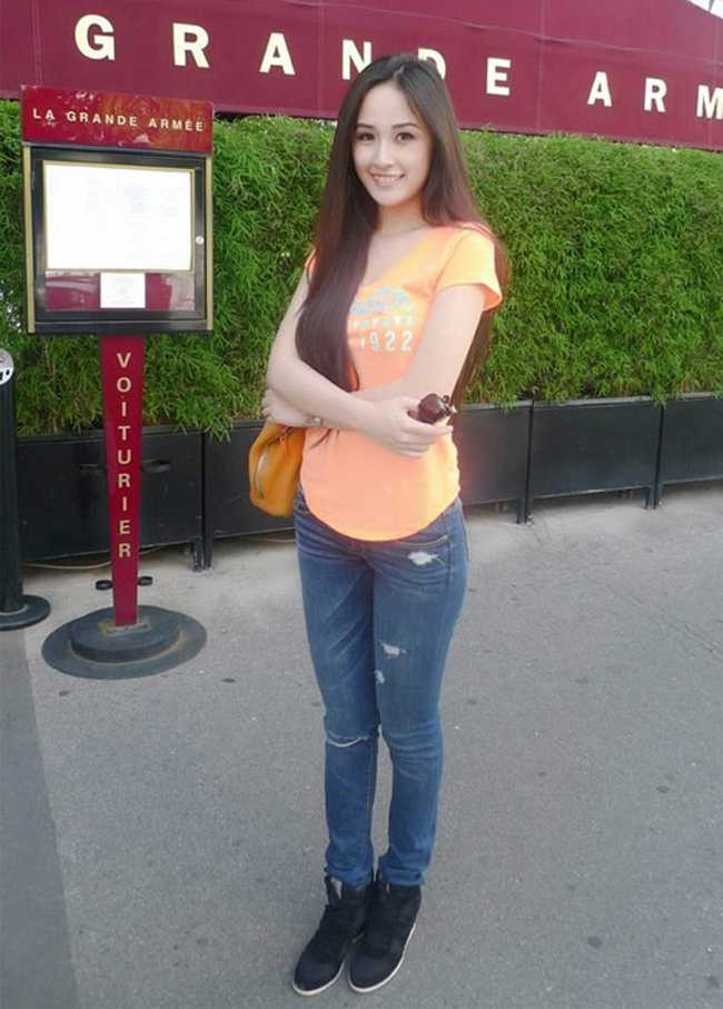 Mai Phuong Thuy 16