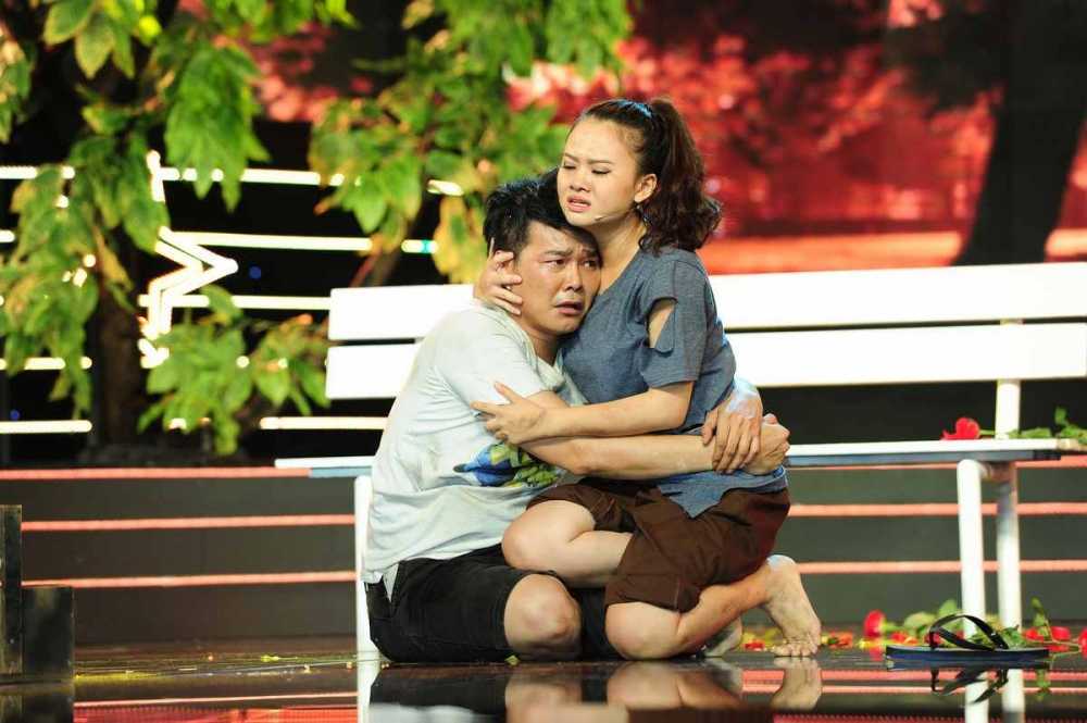 LINH TY (2)