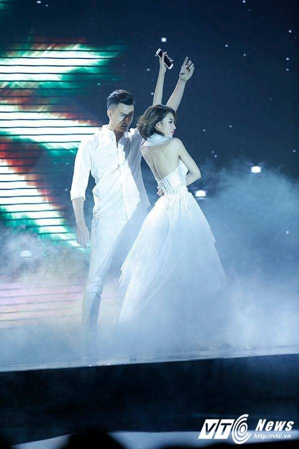 14249230_10207265159171779_1520271432_n-2206