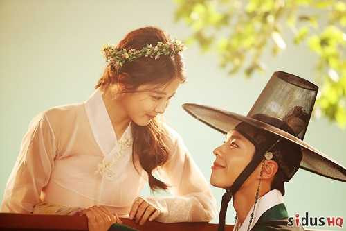 may-hoa-anh-trang-he-lo-nhan-sac-thieu-nu-dep-me-hon-cua-kim-yoo-jung-moonlight-ep2-08-eva-vn-1472026986-width500height333