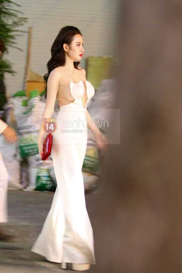 Angela Phương Trinh thả rông