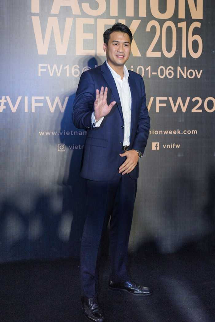 EM TRAI HA TANG - PHILIP 