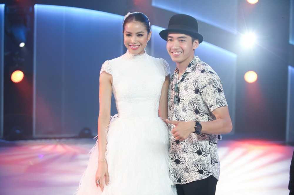 PHAM HUONG - QUANG DANG