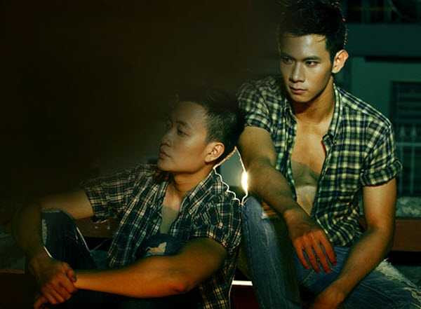 ho-vinh-khoa-va-vai-dien-dong-tinh---luc-sac-lanh-khi-ngay-ngo-13-082050