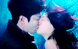 huyen thoai bien xanh 22