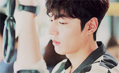 huyen thoai bien xanh 4