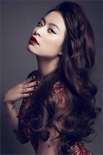 Hoàng Thuỳ Linh đang là một cái tên nổi bật của showbiz