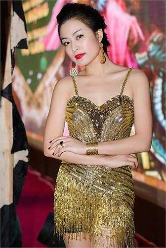 Ở cô luôn toát lên vẻ gợi cảm khó cưỡng.