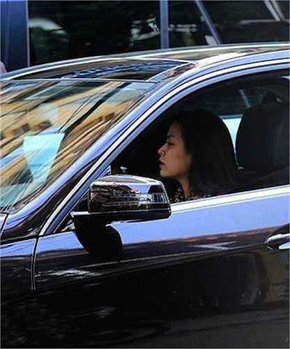 Hoàng THuỳ Linh thường xuyên tự lái chiếc xe này đi chơi hay đến các sự kiện.