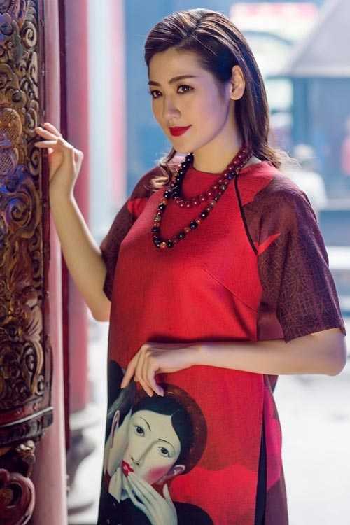 Hoa, á hậu Việt mặc gì mừng xuân Đinh Dậu? - 6