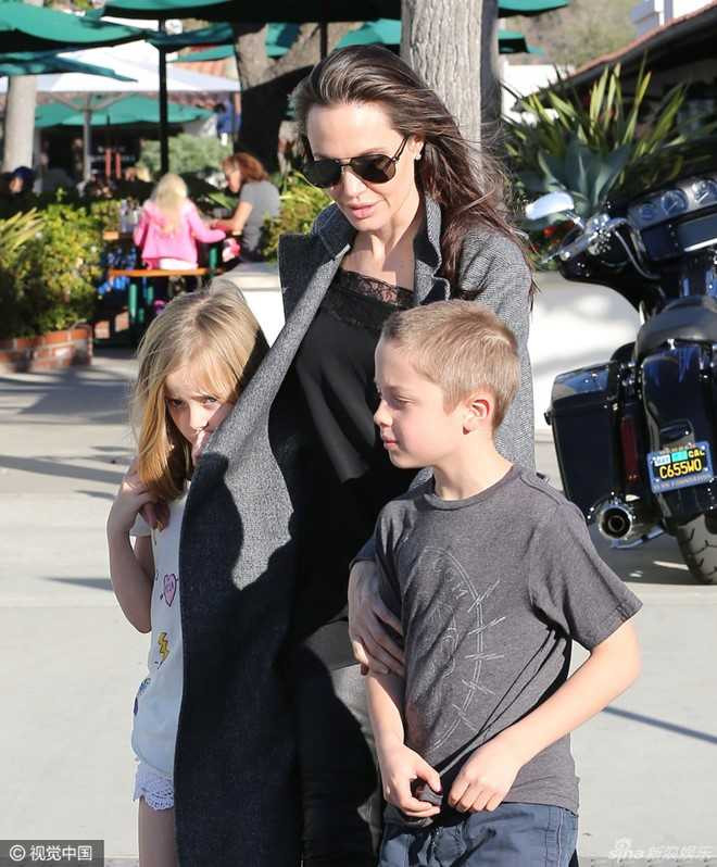 Angelina xuat hien tre dep giua tin don suc khoe suy kiet hinh anh 5