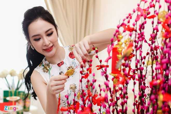 Angela Phuong Trinh don Tet o can ho moi mua hinh anh 3