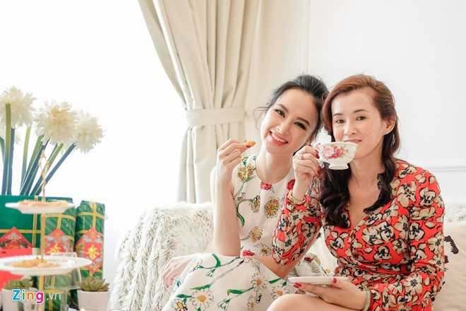 Angela Phuong Trinh don Tet o can ho moi mua hinh anh 2