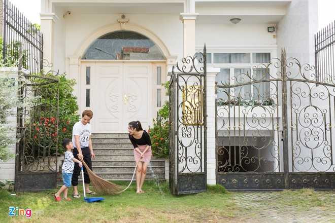 Tham biet thu 20 ty dong cua Dang Khoi vao ngay Tet hinh anh 2