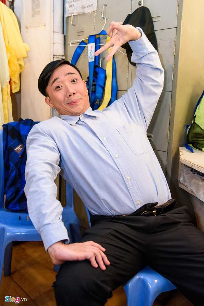 Nha Phuong nung niu khi duoc ban trai cham soc o hau truong hinh anh 7