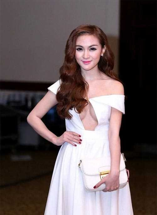 Mặc váy khoe chân ngực đẹp như Hari Won không hề khó! - 4