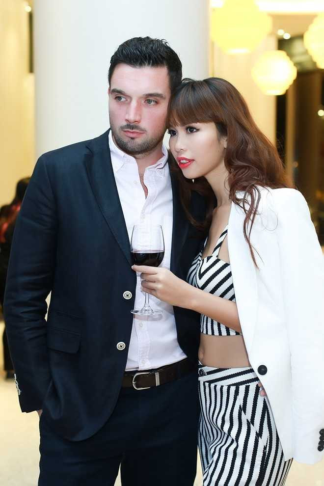 ha-anh-nhan-loi-cau-hon-d