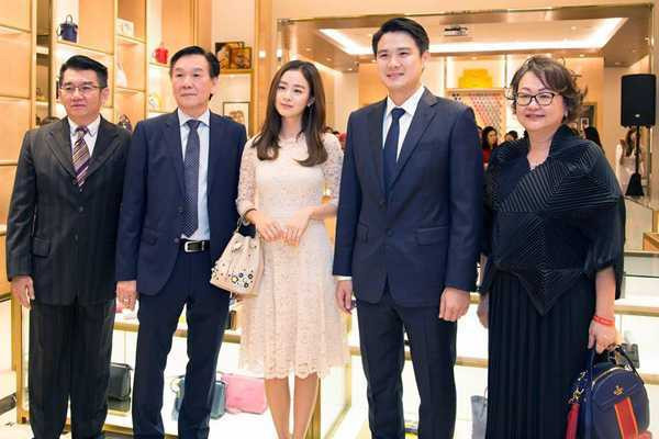 kim-tae-hee-co-chong-cang-man-ma-duyen-dang-2