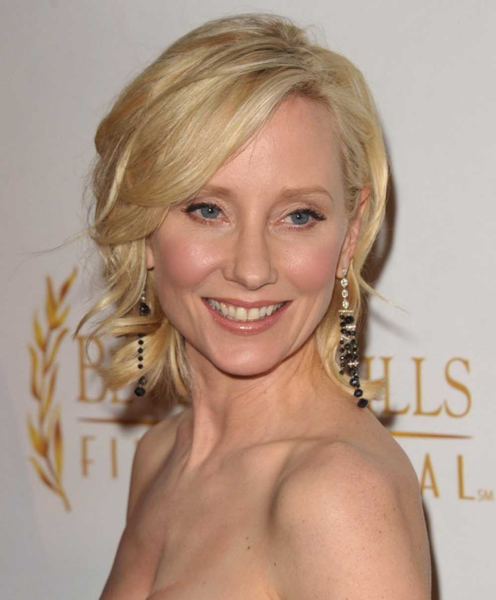 Anne_Heche_12th_In-2