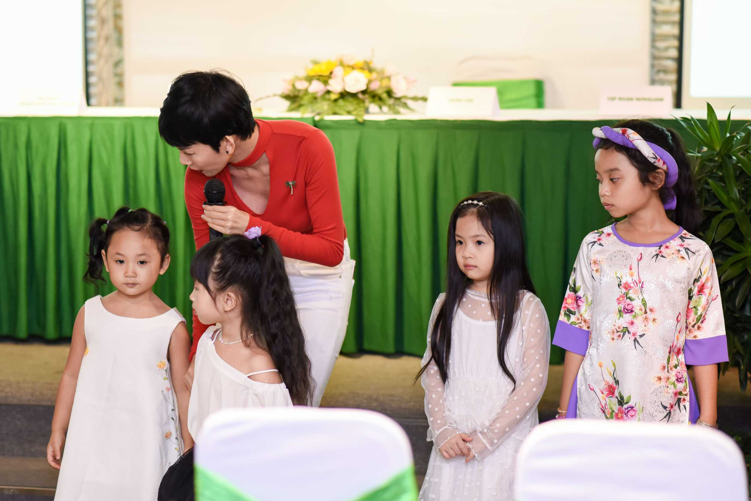 Xuan Lan Vietnam Junior F