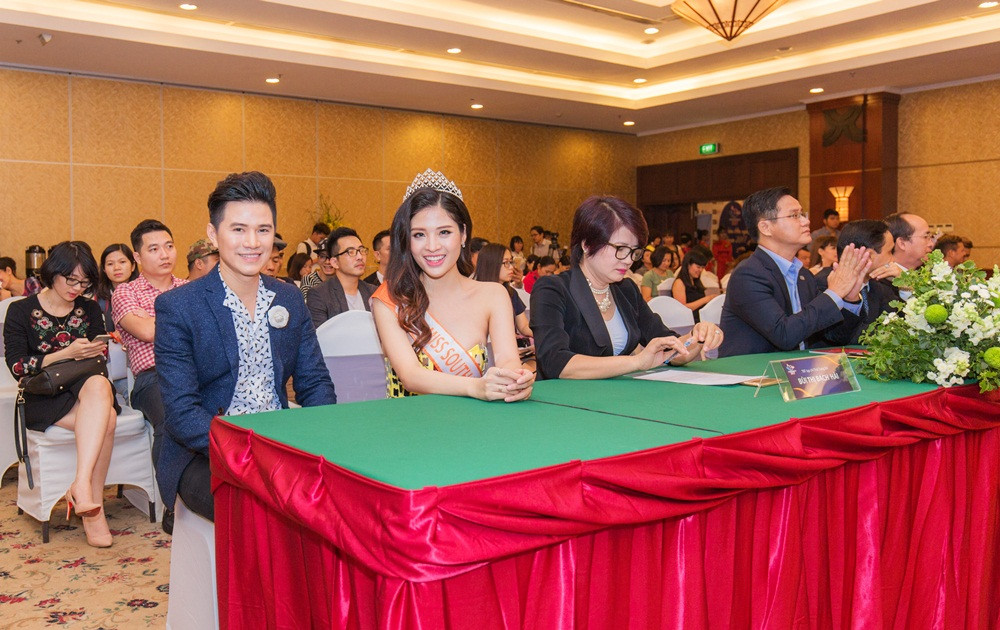 Vu Manh Cuong trong hang