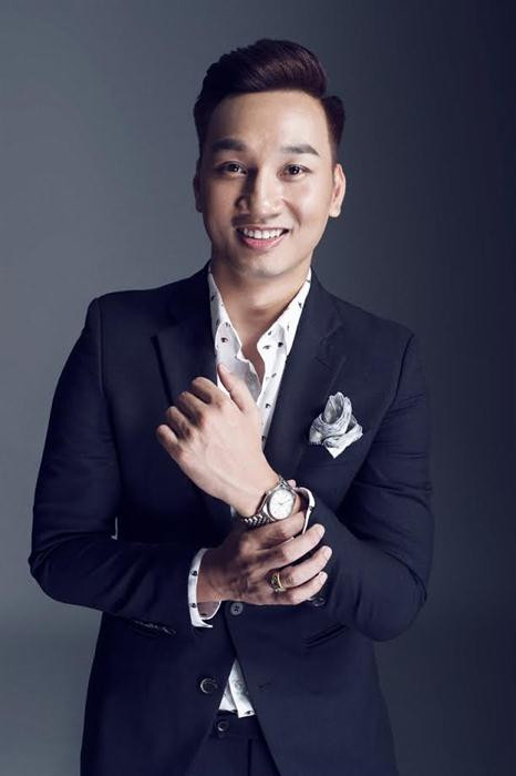 20161005224302-mc-thanh-trung-ngay-cang-xung-danh-mc-dien-trai-nhat-vinh-bac-bo-Tap-chi-sao-viet