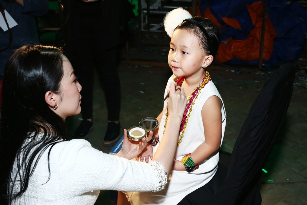 Vietnam Junior Fashion We