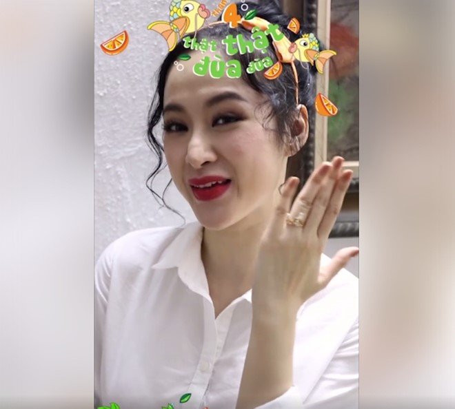 Angela Phuong Trinh lo mui xo xech, bien dang sau tham my hinh anh 1