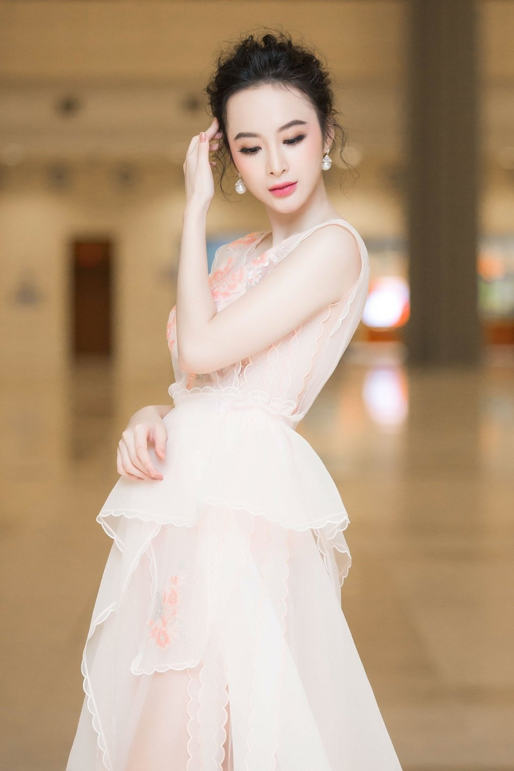 Angela Phuong Trinh, Ivy 