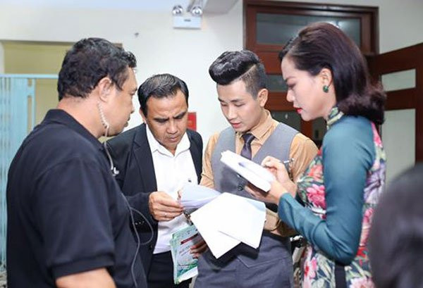 MC Quyền Linh, Nguyên Khang, Hồng Ánh, Cánh diều vàng