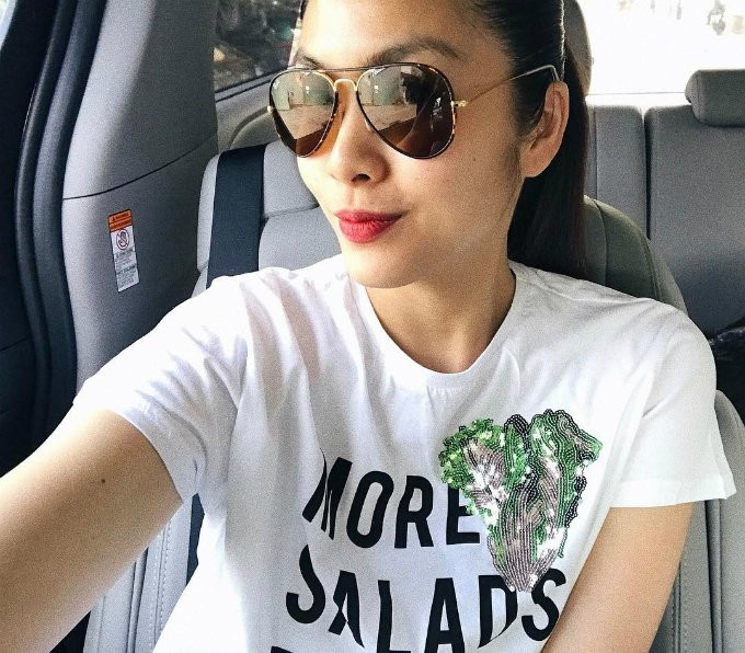 Tăng Thanh Hà tái xuất sau khi sinh con thứ 2.