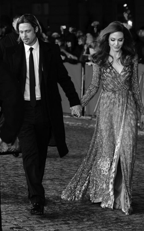 Angelina Jolie bên Brad Pitt cùng giọt nước mắt và nụ cười trong suốt 12 năm qua- Ảnh 1.