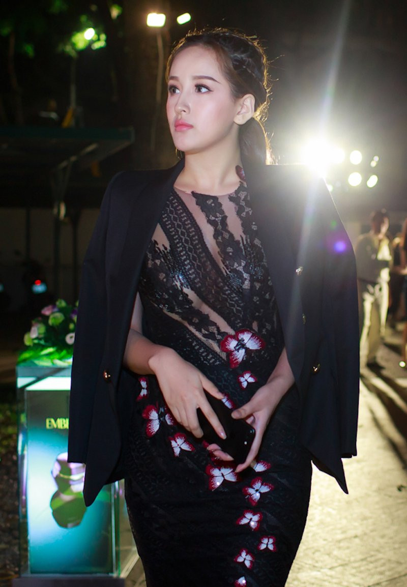 Hinh anh Nhan sac doi thuong khac mot troi mot vuc cua Mai Phuong Thuy 3