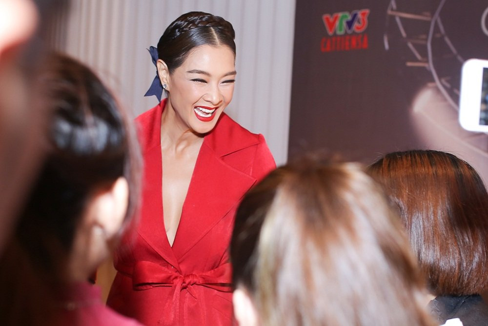 Hinh anh Hoang Thuy, Lan Khue 11