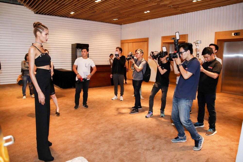 Hinh anh Hoang Thuy, Lan Khue 13