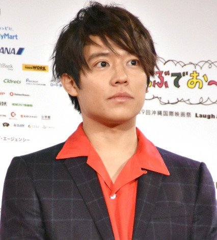 Nhat Ban tay chay tai tu hang A lo anh qua dem voi nu sinh hinh anh 2