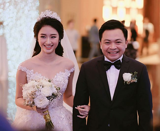 dam cuoi tien ty cua chan dai viet khien dan tinh choang hinh anh 6