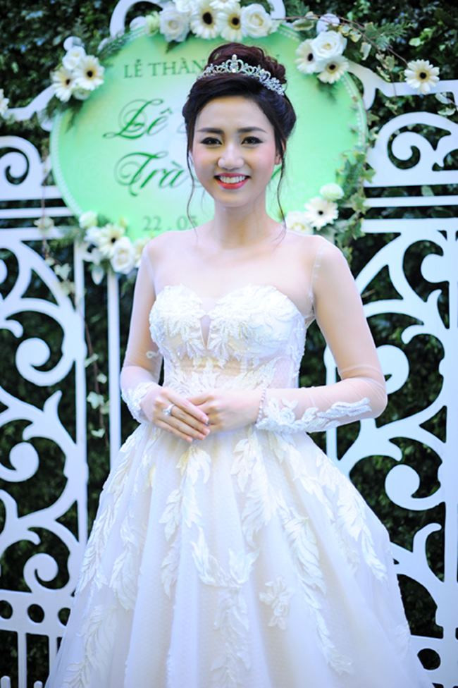 dam cuoi tien ty cua chan dai viet khien dan tinh choang hinh anh 10