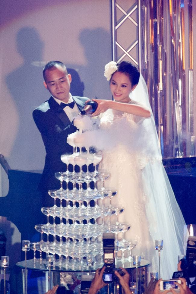 dam cuoi tien ty cua chan dai viet khien dan tinh choang hinh anh 17