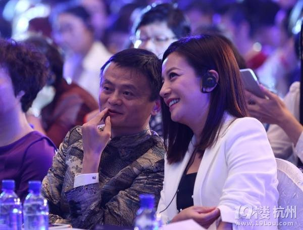 day la ly do vi sao pham bang bang co no luc ca doi cung khong bang trieu vy - 2