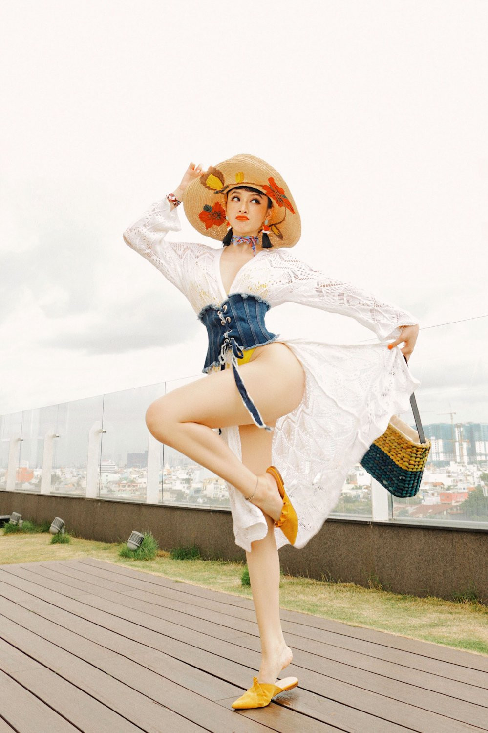 ANGELA PHUONG TRINH_BIKINI (2) 4