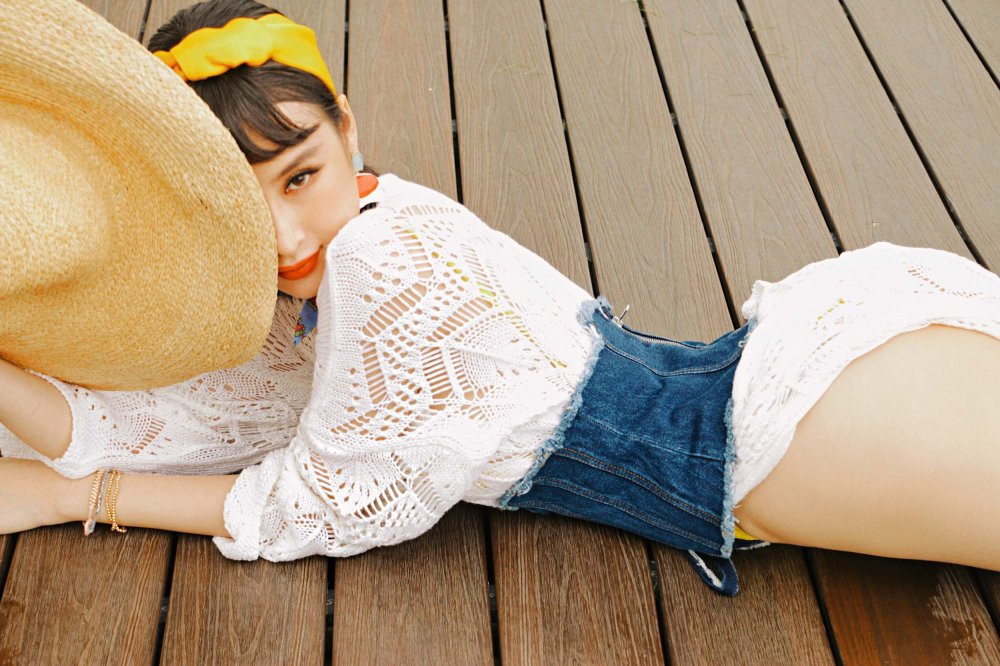 ANGELA PHUONG TRINH_BIKINI (3) 5